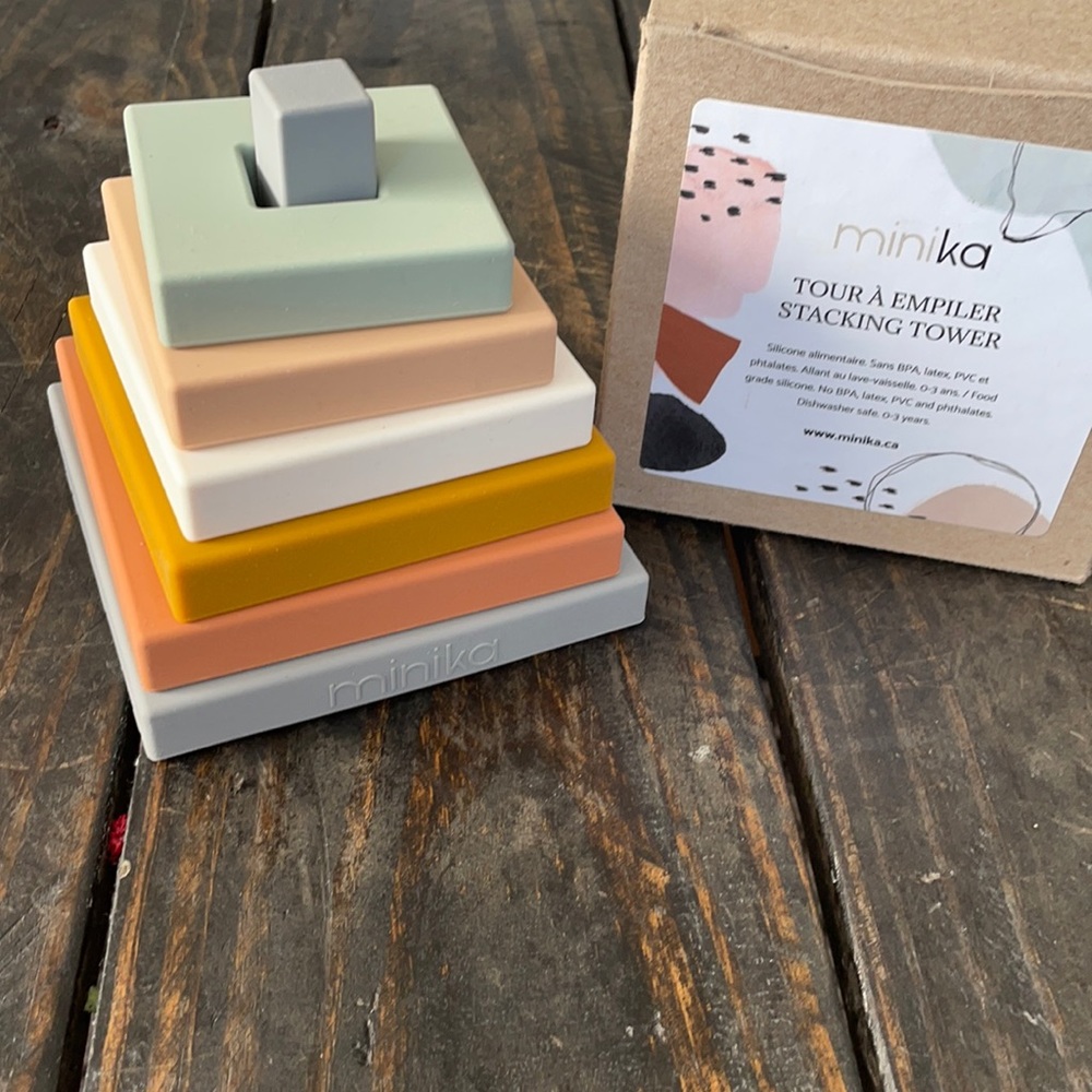 ❌SOLD❌EUC Minika stacking tower silicone toy - Picture 2 of 3